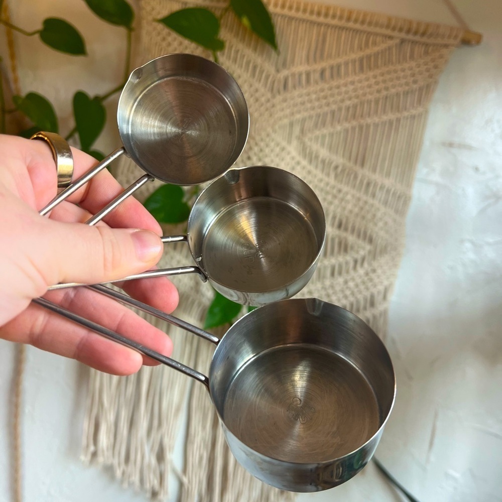 Set of 3 Stainless Steel Measuring Cups โ Durable Kitchen Essentials
